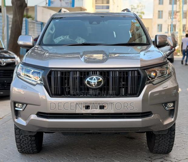 Toyota Land Cruiser Prado 2.8 2020 Brown