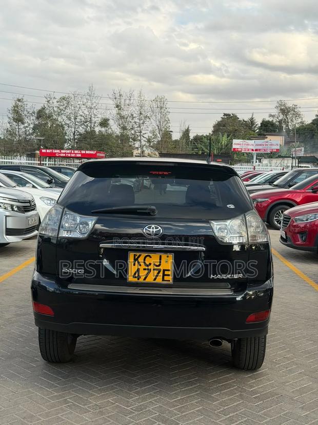 Toyota Harrier 2.4 2010 Black