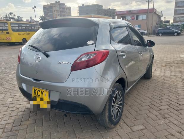Mazda Demio 2012 Silver
