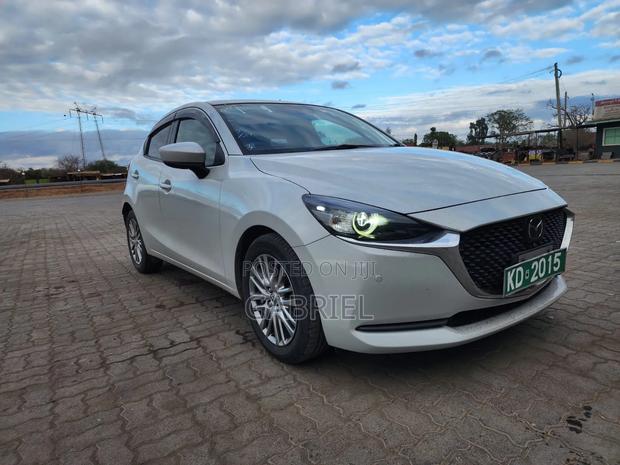 Mazda 2 2019 Pearl