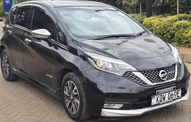 Nissan Note 2018 Black