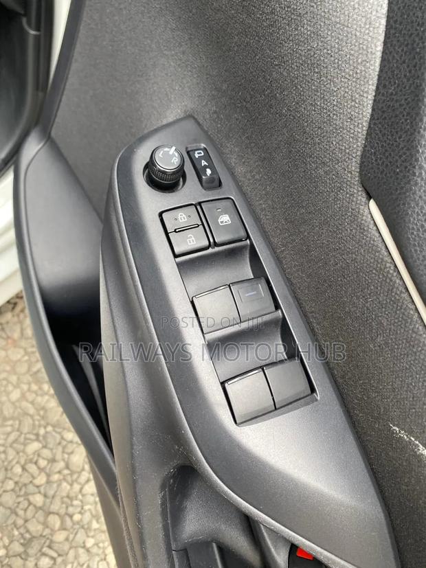 Toyota Yaris 2020 White
