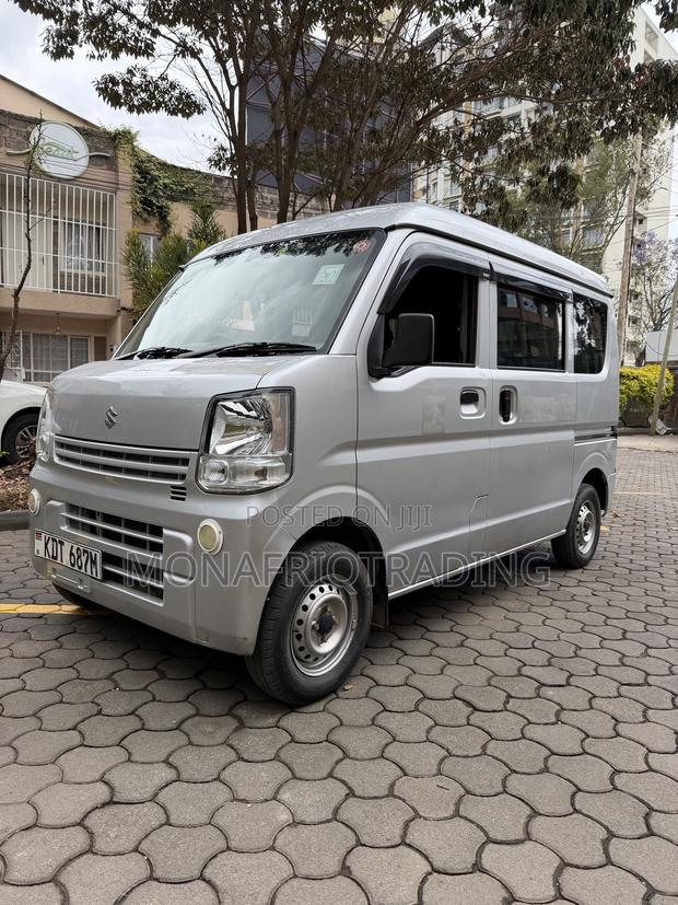 Suzuki Every Wagon 2018 Silver