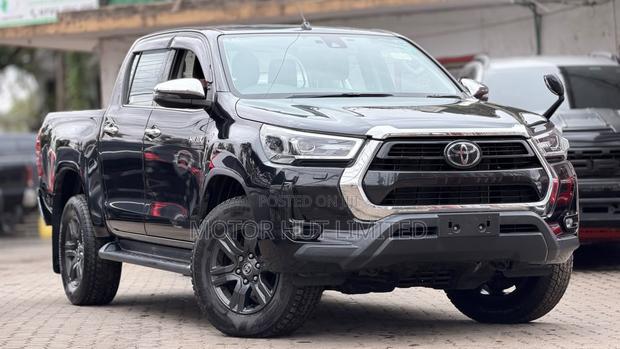 Toyota Hilux 2.4 Diesel 2020 Black