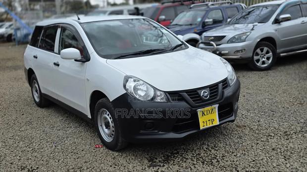 Nissan Advan 2019 White