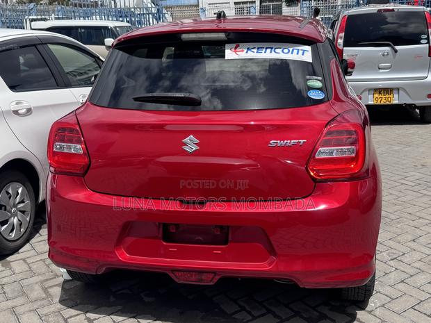 Suzuki Swift 2019 Red