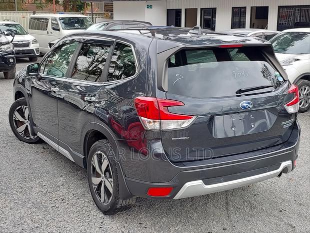 Subaru Forester 2019 Gray