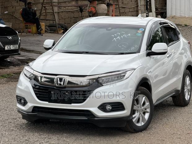 Honda Vezel 1.5 Hybrid 2WD 2019 White
