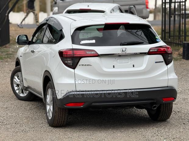 Honda Vezel 1.5 Hybrid 2WD 2019 White