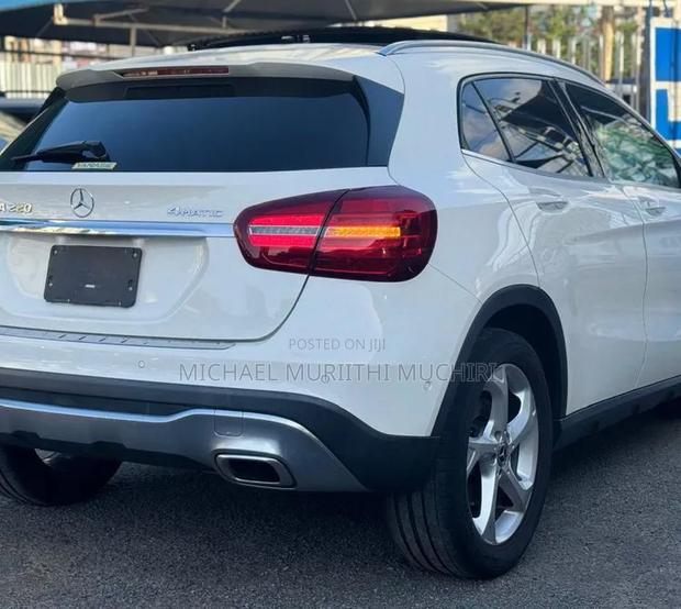 Mercedes-Benz GLA-Class 2019 White