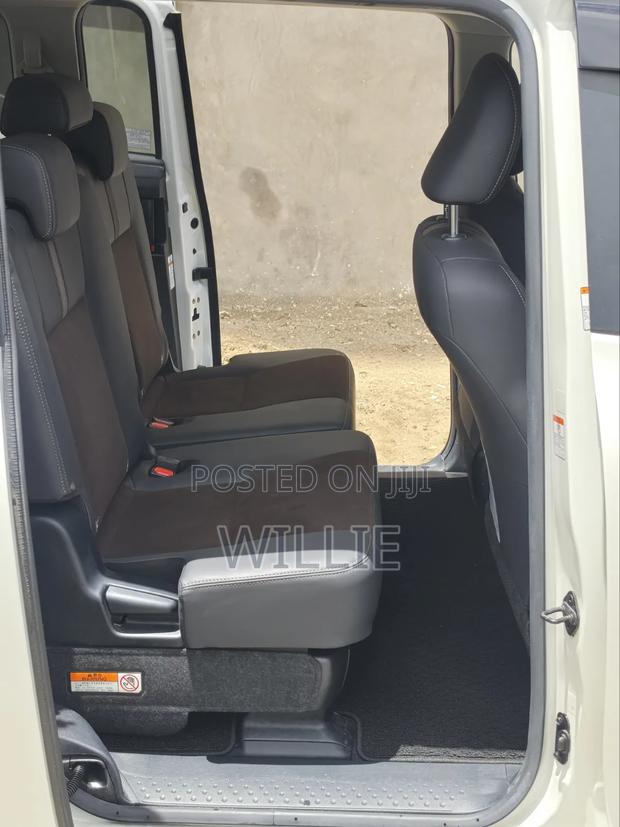 Toyota Sienta 2019 White