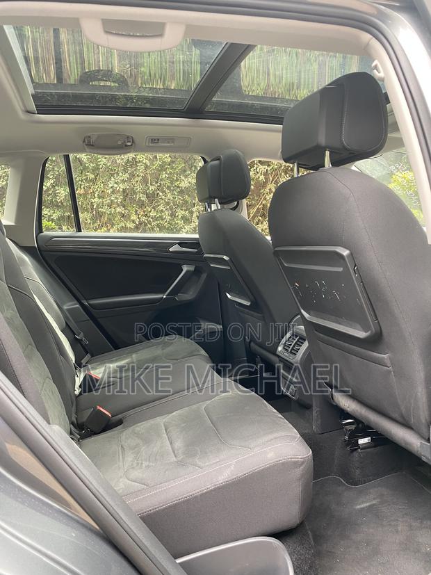 Volkswagen Tiguan 2018 Gray