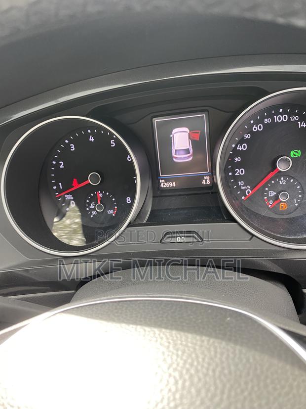 Volkswagen Tiguan 2018 Gray