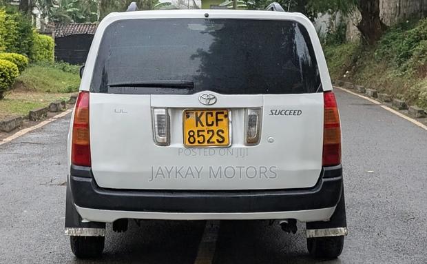 Toyota Succeed 2009 White