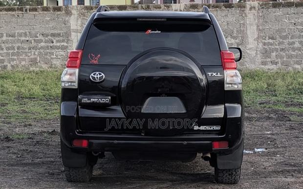 Toyota Land Cruiser Prado 2012 Black