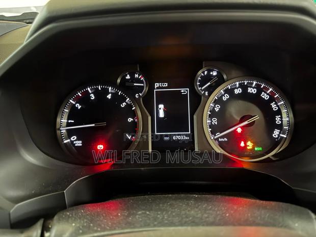Toyota Land Cruiser Prado 2.7 2022 White