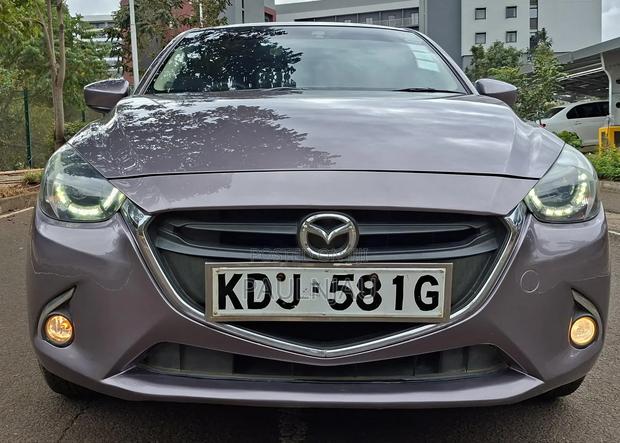 Mazda Demio 2015