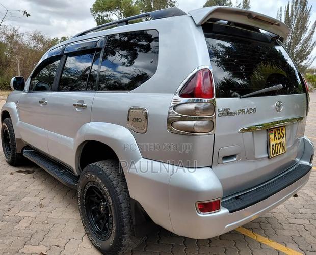 Toyota Land Cruiser Prado 2005