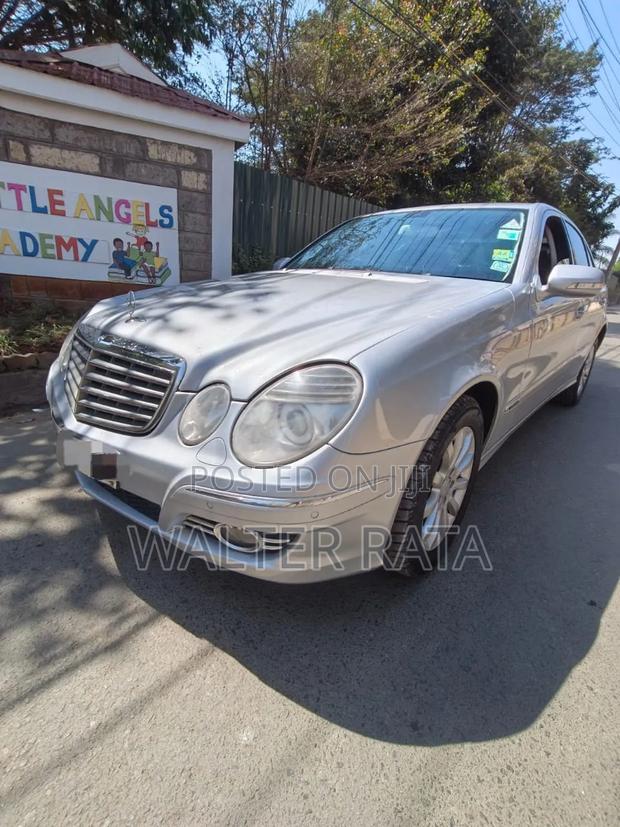 Mercedes-Benz E280 2001 Silver