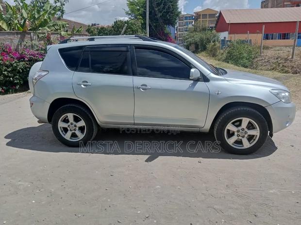 Toyota RAV4 2009 Silver