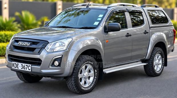 Isuzu D-MAX 2022 Silver