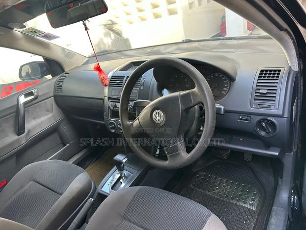 Volkswagen Polo 2009 Black
