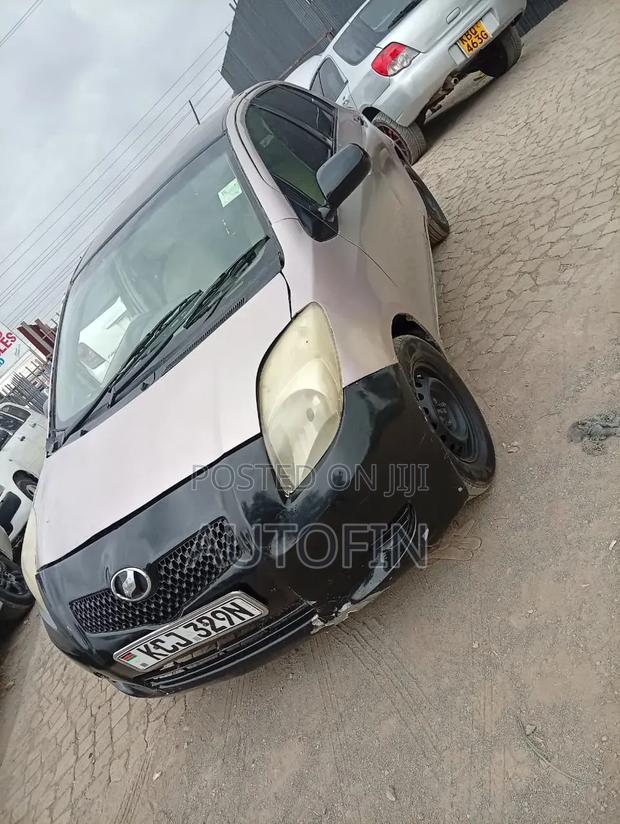 Toyota Vitz 2008 Gold