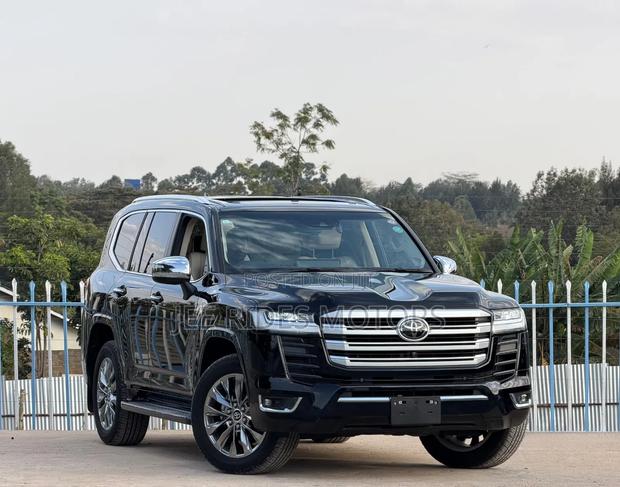 Toyota Land Cruiser Prado 2.8 2023 Black