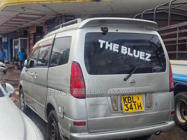 Nissan Serena 2005 Silver