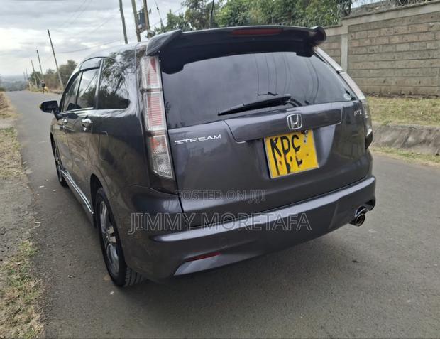 Honda Stream 2014 Gray