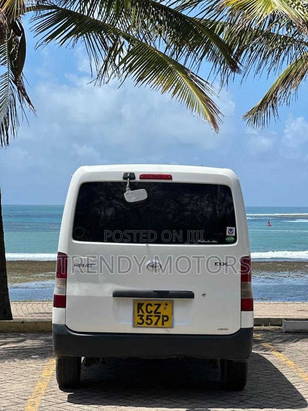 Toyota TownAce 2012 White