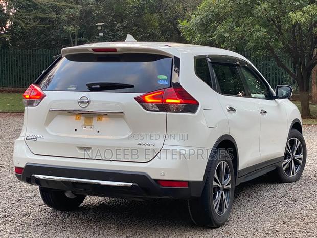 Nissan X-Trail 2.0 Petrol AWD 2019 White