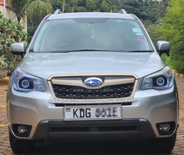Subaru Forester 2.0XT Premium 4dr SUV AWD (2.0L 4cyl Turbo CVT) 2014