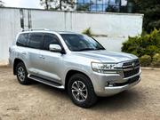 Toyota Land Cruiser 2018 Silver for sale