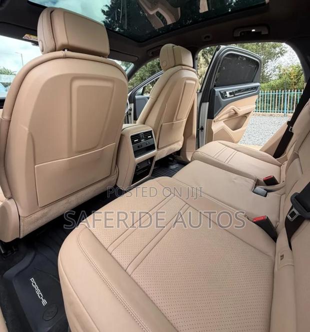Porsche Cayenne 2020 Pearl