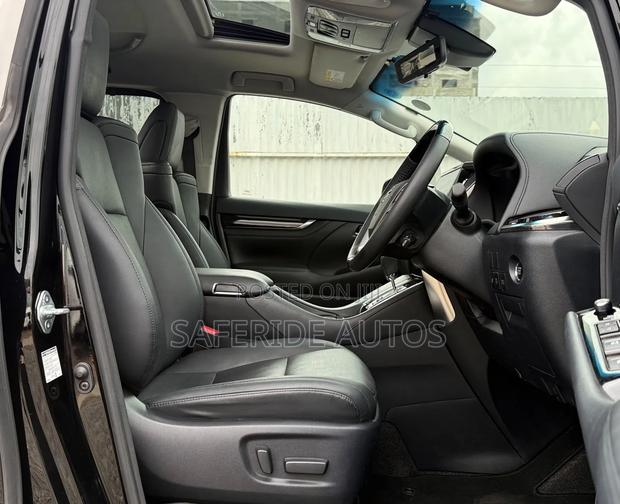 Toyota Alphard 2.5 Petrol FWD 2019 Black