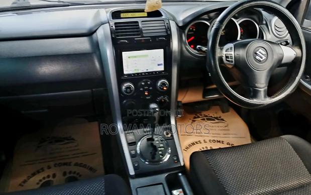 Suzuki Escudo 2008 Silver