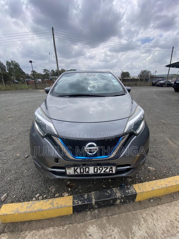 Nissan Note 1.2 Hybrid 2017 Gray