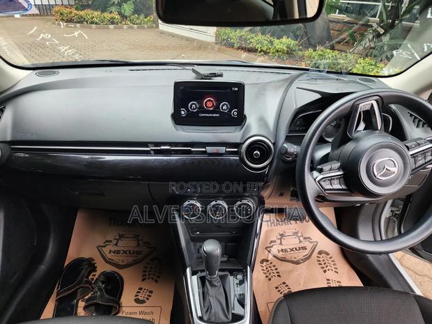 Mazda 2 2019 Gray