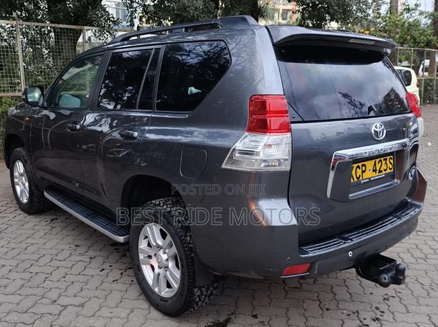 Toyota Land Cruiser Prado 3.0 TD 2010 Gray