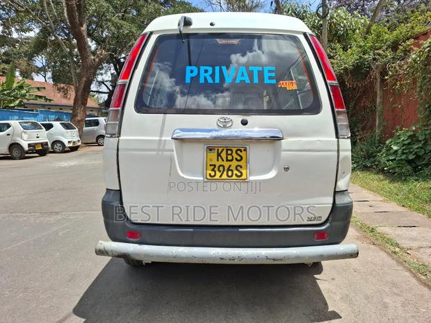 Toyota TownAce 2006 White