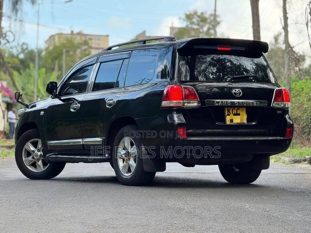 Toyota Land Cruiser 4.6 V8 ZX 2009 Black