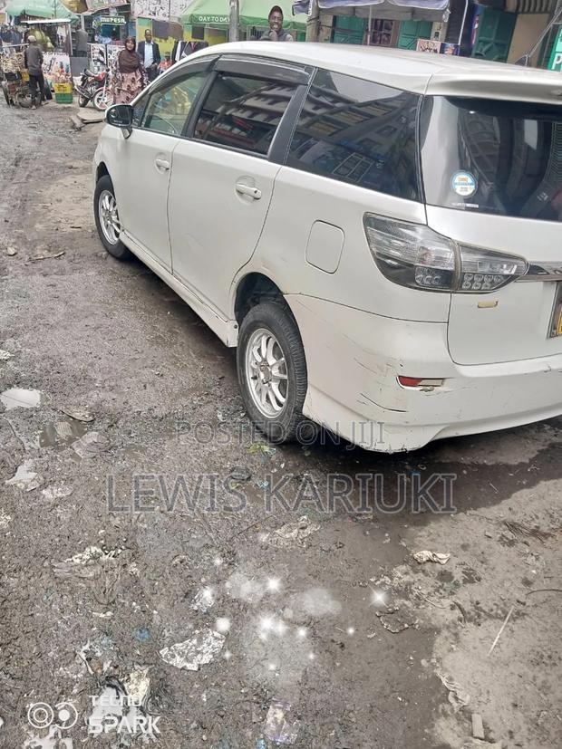 Toyota Wish 2013 White