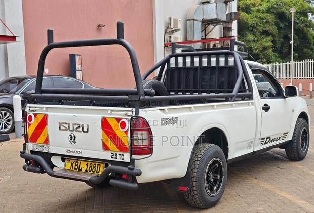 Isuzu D-MAX 2009 White