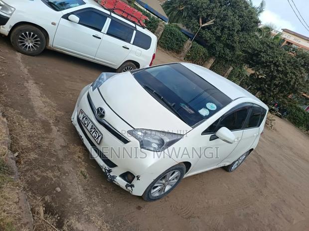 Toyota Ractis 2012 White