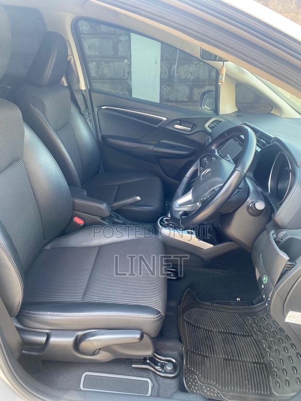 Honda Fit Sport 2018 Silver