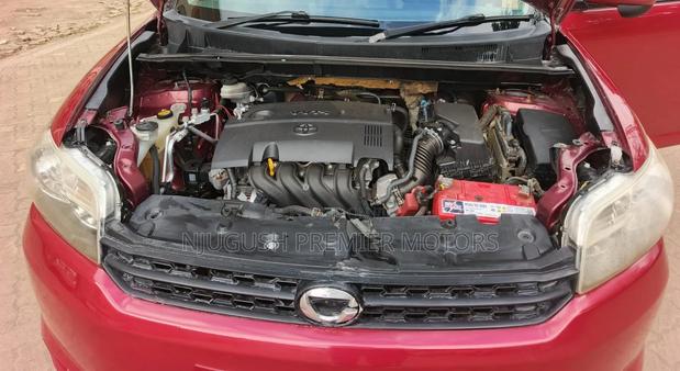 Toyota Corolla Rumion 2011 Maroon