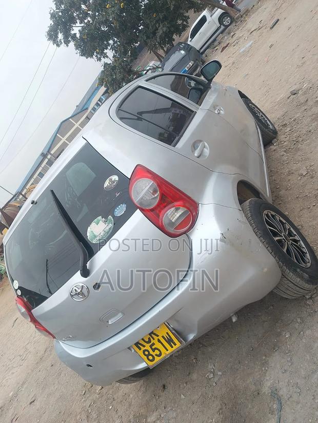 Toyota Passo 2012 Silver