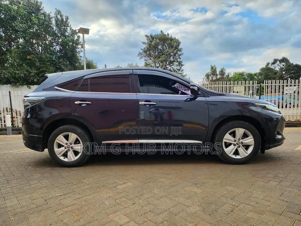 Toyota Harrier 2.0 2014 Black