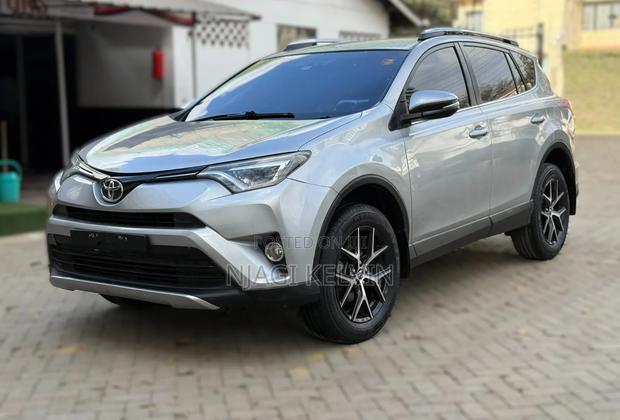 Toyota RAV4 2017 Silver
